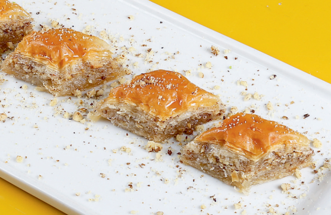 CEVİZLİ EV BAKLAVASI